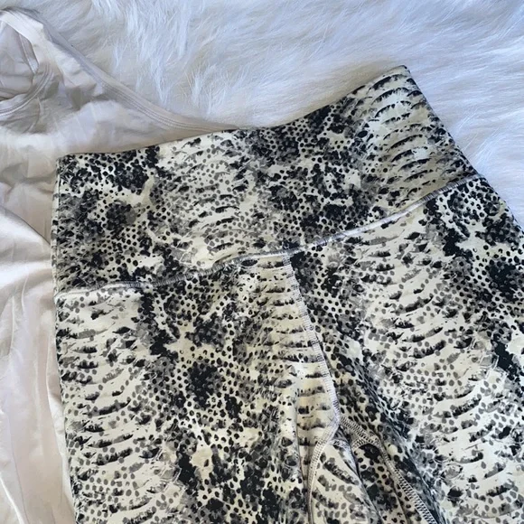 Snake Print Leggings - Picture 7 of 13